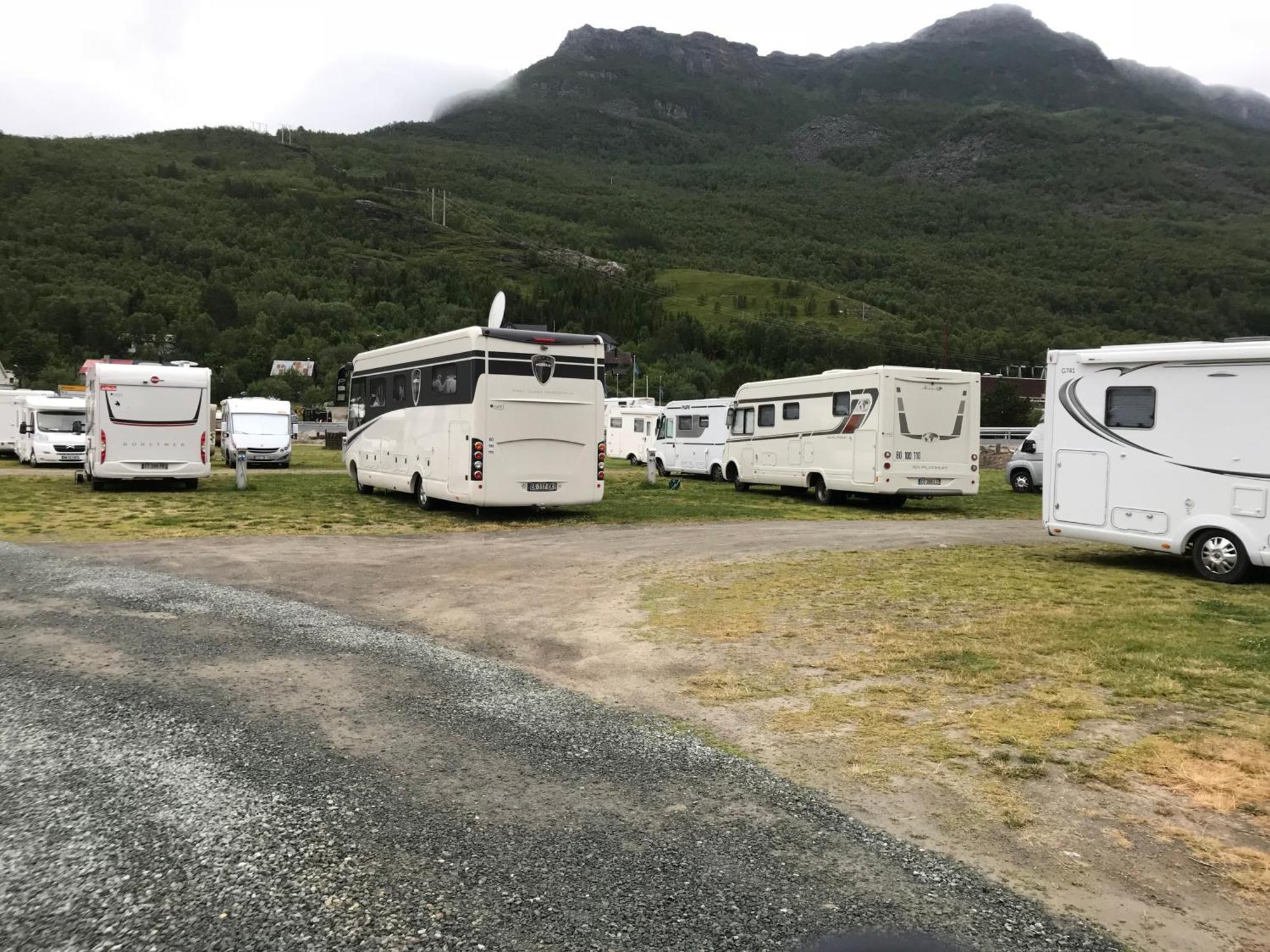 Løkvollstranda camping As Samuelsberg Esterno foto